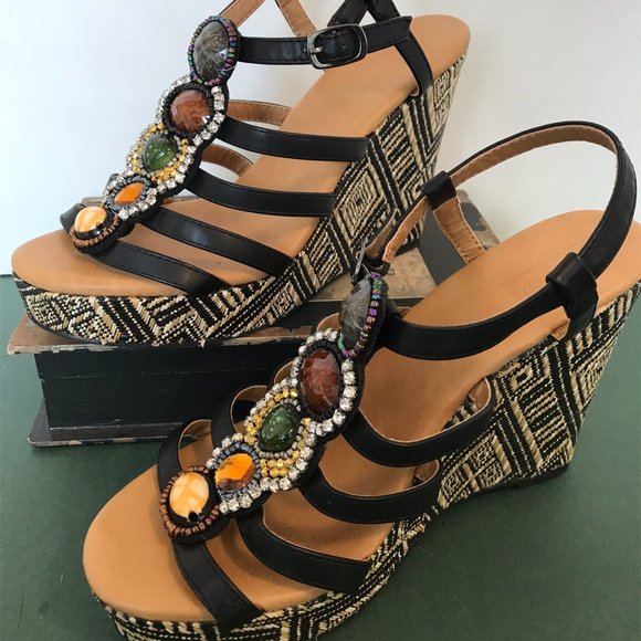 Dolce by Mojomoxy Wedge Platform Black Sandals - Picture 3 of 8